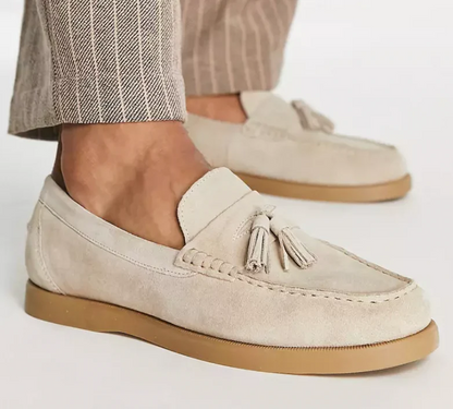 Męskie mokasyny z zamszu z frędzlami, fasonem mokasynów i gumową podeszwą - stylowe buty wsuwane do noszenia na co dzień, do pracy i w stylu swobodnej elegancji