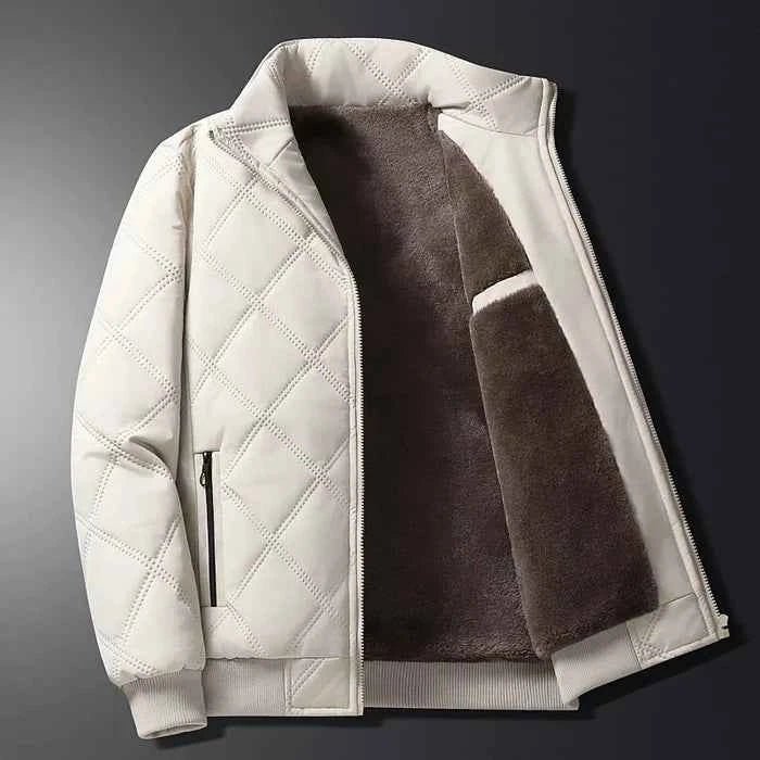 Men's quilted fleece-lined outdoor jacket with a wind-resistant zip closure and secure pockets – warm outerwear for hiking, travel and outdoor activities