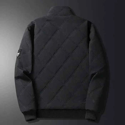 Men's quilted fleece-lined outdoor jacket with a wind-resistant zip closure and secure pockets – warm outerwear for hiking, travel and outdoor activities