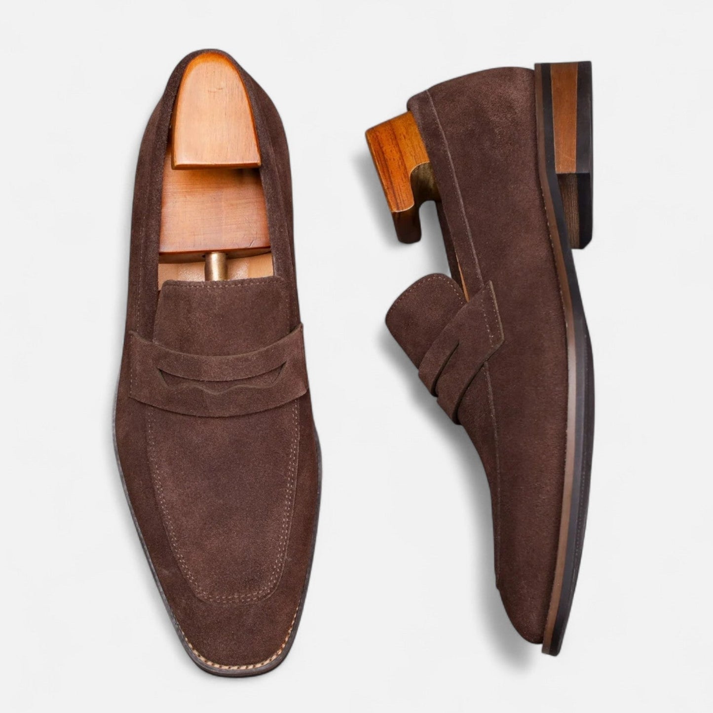 Herre Penny Loafers i Ruskind – Elegante Slip-On Sko til Forretning og Aftenbrug