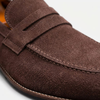 Herre Penny Loafers i Ruskind – Elegante Slip-On Sko til Forretning og Aftenbrug