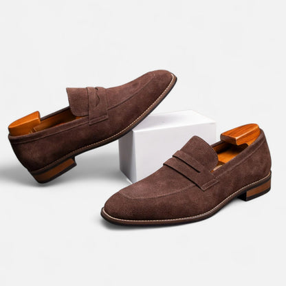 Herre Penny Loafers i Ruskind – Elegante Slip-On Sko til Forretning og Aftenbrug