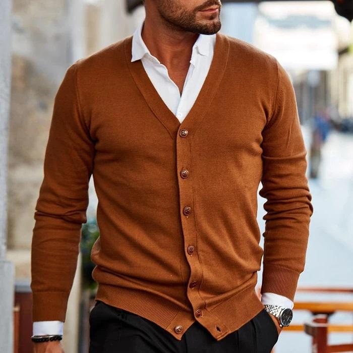 Męski kardigan z dekoltem w serek i zapięciem na guziki – klasyczny sweter na co dzień, do biura, na czas wolny i w stylu smart casual