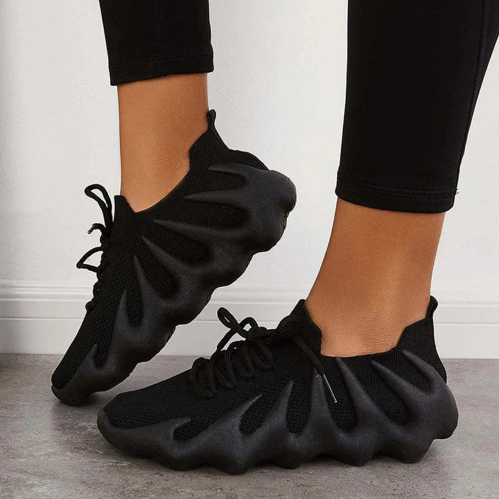 Zapatillas de malla para mujer con suela escultural y cordones – Calzado informal, transpirable y moderno para el día a día con comodidad