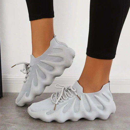 Dame Mesh-sneakers Med Skulpturel Sål Og Snørebånd – Åndbare Og Moderne Fritidssko Til Komfortabel Hverdagsbrug