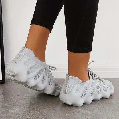 Zapatillas de malla para mujer con suela escultural y cordones – Calzado informal, transpirable y moderno para el día a día con comodidad