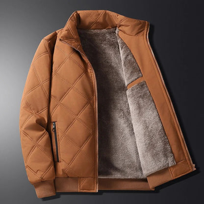 Men's diamond-quilted winter jacket with fleece lining, zip closure and stand collar – warm outerwear with secure pockets for cold days, everyday wear and outdoor activities